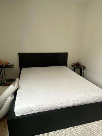 Tweepersoonsbed - 160x200 (IKEA MALM) + matras + topper - afbeelding 3 Tweepersoonsbed - 160x200 (IKEA MALM) + matras + topper - afbeelding 3