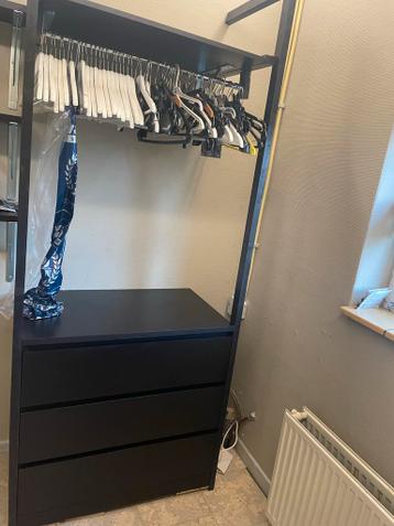 Zwarte kledingkast IKEA Malm met 3 lades - afbeelding 1 Zwarte kledingkast IKEA Malm met 3 lades - afbeelding 1