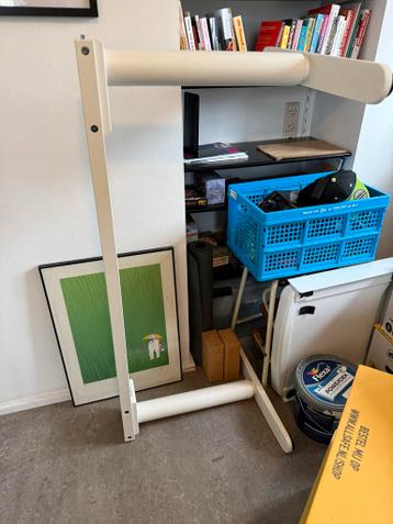 IKEA BEKANT Zit-Sta Bureau 160x80 Elektrisch - afbeelding 7 IKEA BEKANT Zit-Sta Bureau 160x80 Elektrisch - afbeelding 7