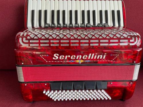 Z.g.a.n. italiaanse Serenellini accordeon . 96 bas . 4 korig, Muziek en Instrumenten, Accordeons, Zo goed als nieuw, Toetsaccordeon