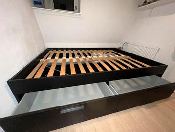 Brimnes Bedframe 140x200 + Lattenbodems - afbeelding 4 Brimnes Bedframe 140x200 + Lattenbodems - afbeelding 4