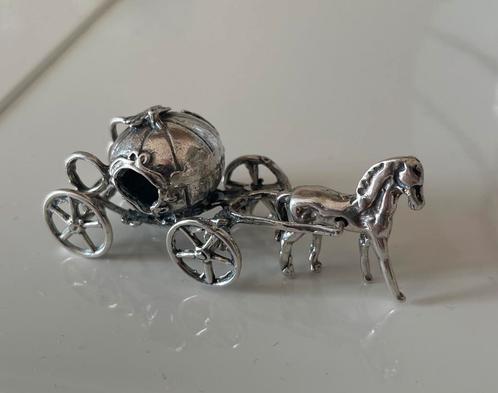Pompoenkoets met paard, zilveren miniatuur, Antiek en Kunst, Antiek | Goud en Zilver, Zilver, Ophalen of Verzenden