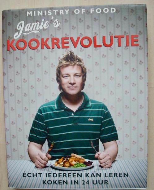 Jamie Oliver - Jamie's Kookrevolutie, Boeken, Kookboeken, Zo goed als nieuw, Ophalen of Verzenden