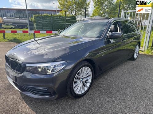 BMW 5-serie Touring 530i High Exe Panodak HuD 1ste eig Luxur, Auto's, BMW, Bedrijf, Te koop, 5-Serie, ABS, Achteruitrijcamera