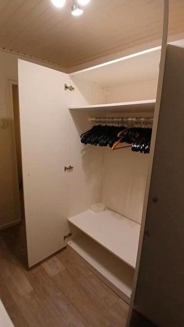 Ikea Pax kledingkast 3 deurs - afbeelding 3 Ikea Pax kledingkast 3 deurs - afbeelding 3