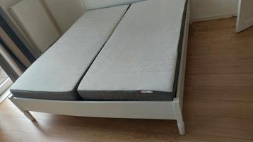 IKEA Tyssedal Bed 180x200 + Matrassen - afbeelding 3 IKEA Tyssedal Bed 180x200 + Matrassen - afbeelding 3