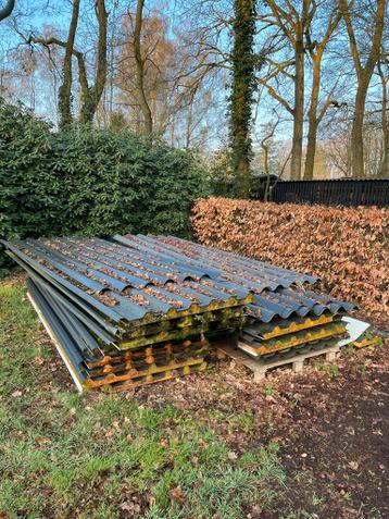Gratis af te halen: Gebruikte sandwichpanelen, diverse maten