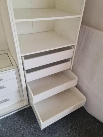 Kledingkast ikea pax 3.00m (4x75cm). Leveren en monteren mgl - afbeelding 12 Kledingkast ikea pax 3.00m (4x75cm). Leveren en monteren mgl - afbeelding 12