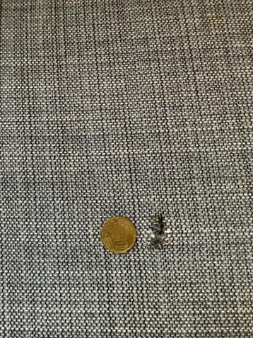 grijze ikea kivik tweepersoonsbank met hocker - afbeelding 3 grijze ikea kivik tweepersoonsbank met hocker - afbeelding 3