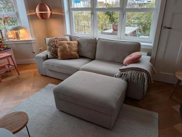 Ikea Kivik 3 zits bank beige met hocker/poef - zeer goed! - afbeelding 1 Ikea Kivik 3 zits bank beige met hocker/poef - zeer goed! - afbeelding 1