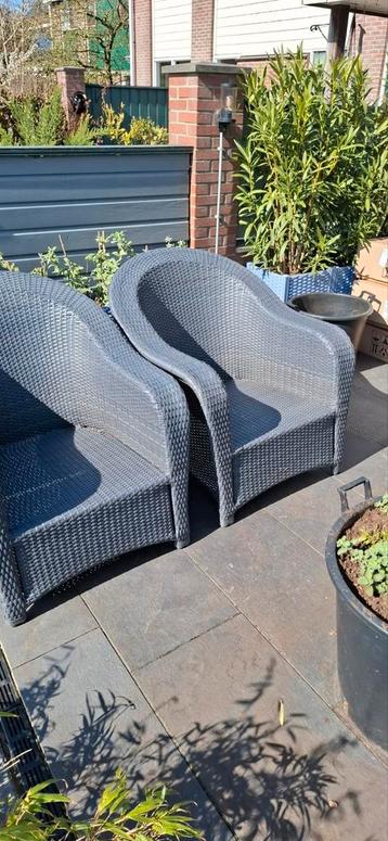 2 stuks tuinstoelen gratis