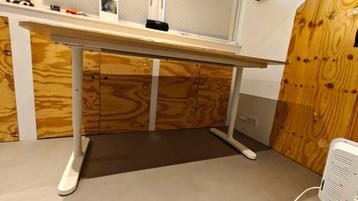 Ikea Bekant Bureau 160x80cm - afbeelding 4 Ikea Bekant Bureau 160x80cm - afbeelding 4