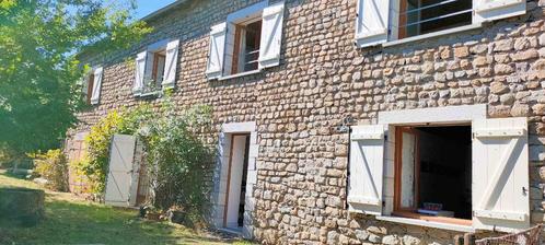 vrijstaand huis met eigen meertje in de Limousin, Huizen en Kamers, Buitenland, Frankrijk, Woonhuis, Dorp