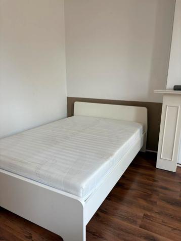 Bedframe Malm ikea 140x200 - afbeelding 13 Bedframe Malm ikea 140x200 - afbeelding 13
