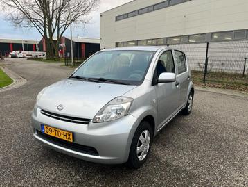 Daihatsu Sirion 2 1.0-12V Trend Elektr pakket Apk nieuw