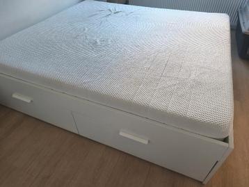 Ikea Bedframe with Storage - afbeelding 1 Ikea Bedframe with Storage - afbeelding 1