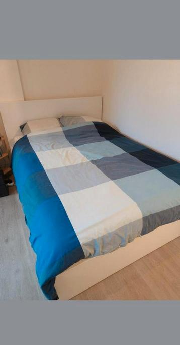 Wit IKEA bed (140cm) inclusief opberglades en matras - afbeelding 1 Wit IKEA bed (140cm) inclusief opberglades en matras - afbeelding 1