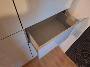 Ikea Besta kast grenen/hoogglans wit - 242x120x42cm - afbeelding 3 Ikea Besta kast grenen/hoogglans wit - 242x120x42cm - afbeelding 3