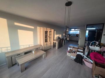 Gratis laminaat vloer (90m2) incl. ondervloer -