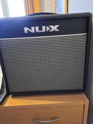 NUX BT-20 gitaarversterker