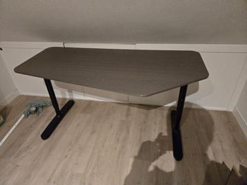 Gebruikte IKEA Bekant – in goede staat - afbeelding 2 Gebruikte IKEA Bekant – in goede staat - afbeelding 2