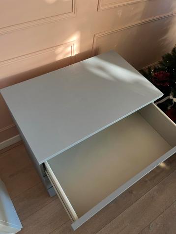 IKEA MALM - Ladekast 3 lades, grijs gelazuurd, 80x78 cm - afbeelding 4 IKEA MALM - Ladekast 3 lades, grijs gelazuurd, 80x78 cm - afbeelding 4