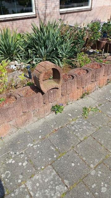 Stenen plantenbakken