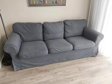 Ikea Ektorp bank - nette staat + 2 extra hoezen - afbeelding 2 Ikea Ektorp bank - nette staat + 2 extra hoezen - afbeelding 2