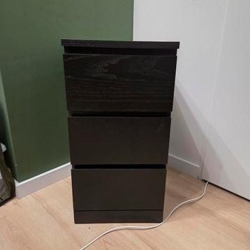 Ikea Malm ladekast zwartbruin - 3 lades - afbeelding 1 Ikea Malm ladekast zwartbruin - 3 lades - afbeelding 1