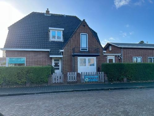 Logeren in de oude gevangenis van West-Terschelling, Vakantie, Vakantiehuizen | Nederland, Waddeneilanden, Appartement, Dorp, Aan zee