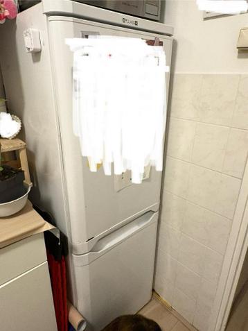 GRATIS koelkast (defect)