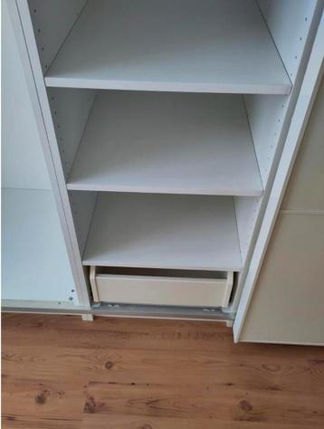 IKEA PAX kast 300 cm Anstad hoogglans schuifdeuren,compleet - afbeelding 7 IKEA PAX kast 300 cm Anstad hoogglans schuifdeuren,compleet - afbeelding 7