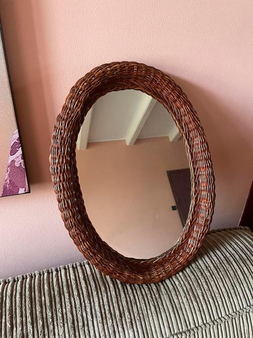 Rieten gevlochten spiegel vintage, Huis en Inrichting, Woonaccessoires | Spiegels, Zo goed als nieuw, Minder dan 50 cm, Minder dan 100 cm