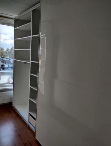 IKEA PAX kast 300 cm Anstad hoogglans schuifdeuren,compleet - afbeelding 2 IKEA PAX kast 300 cm Anstad hoogglans schuifdeuren,compleet - afbeelding 2