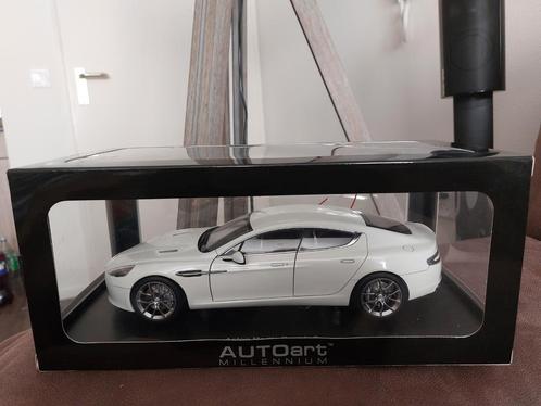 Autoart 1/18 Aston Martin Rapide S wit, Hobby en Vrije tijd, Modelauto's | 1:18, Zo goed als nieuw, Auto, Autoart, Ophalen of Verzenden