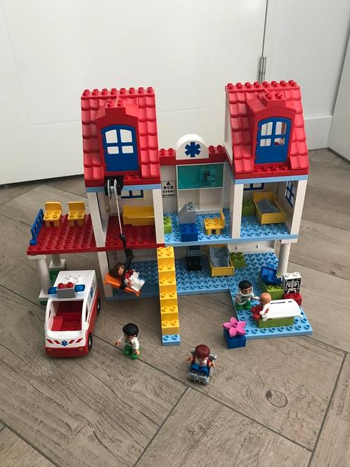 Lego Duplo 5795 Groot ziekenhuis, Kinderen en Baby's, Speelgoed | Duplo en Lego, Gebruikt, Duplo, Complete set, Ophalen of Verzenden