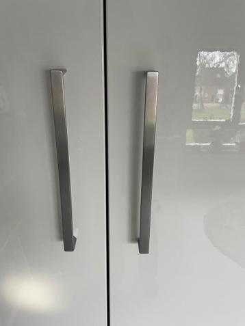 Kastdeuren (4) van Ikea PAX kasten, wit hoogglans - afbeelding 4 Kastdeuren (4) van Ikea PAX kasten, wit hoogglans - afbeelding 4