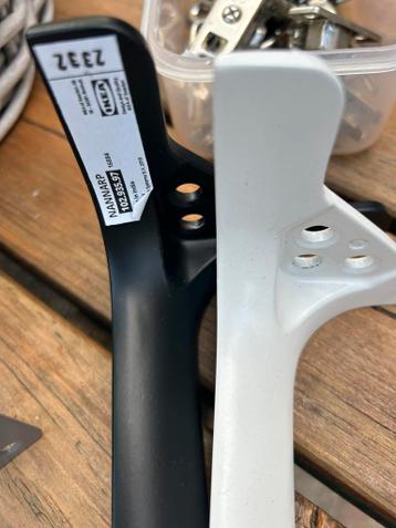 Ikea pootjes/ steunpoten voor o.a. besta kast- elementen - afbeelding 3 Ikea pootjes/ steunpoten voor o.a. besta kast- elementen - afbeelding 3