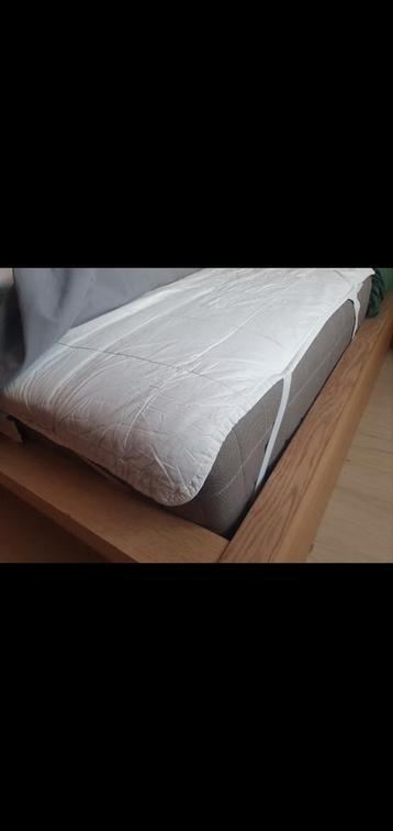 IKEA Malm bed 160x200 + matrassen - afbeelding 3 IKEA Malm bed 160x200 + matrassen - afbeelding 3