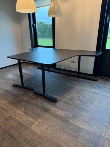 IKEA BEKANT Bureau zwartbruin 160x100cm - afbeelding 6 IKEA BEKANT Bureau zwartbruin 160x100cm - afbeelding 6