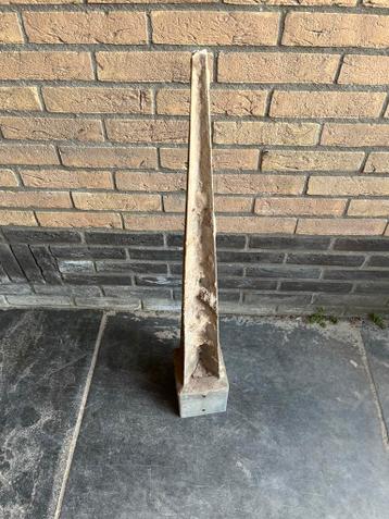 Metalen paal voor een schutting