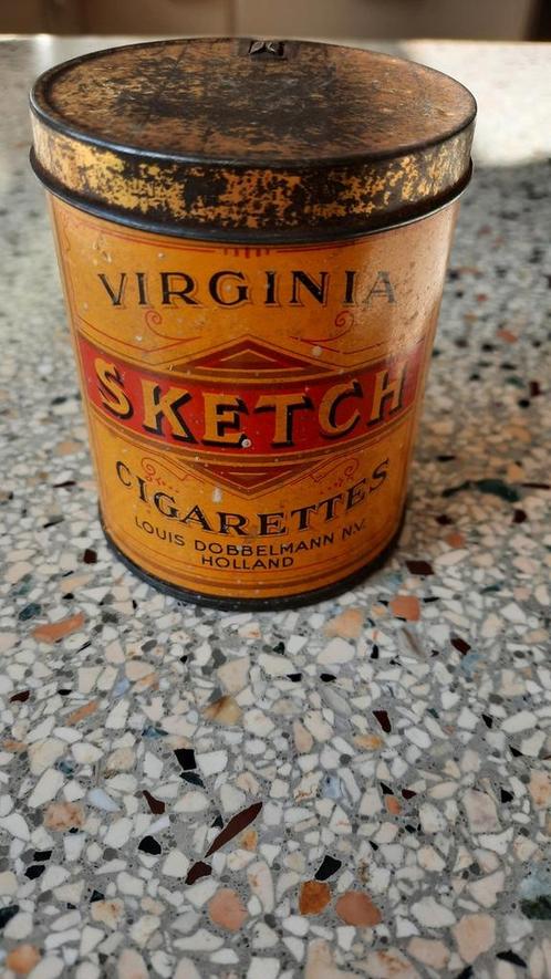 Antiek blikje Virginia sigaretten Dobbelmann, Verzamelen, Rookartikelen, Aanstekers en Luciferdoosjes, Gebruikt, Ophalen of Verzenden