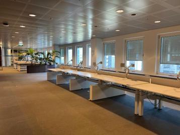 Ahrend-duo bureau slinger/monitor arm/stopcontact, 56 st - afbeelding 2 Ahrend-duo bureau slinger/monitor arm/stopcontact, 56 st - afbeelding 2