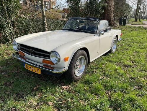 Triumph TR6 2.5ltr, 6 cyl.,1974, izg. en orig. st., APK 5/25, Auto's, Oldtimers, Bedrijf, Lederen bekleding, Radio, Triumph, Benzine