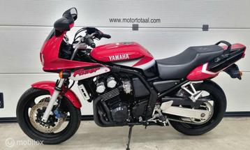 Yamaha FZS 600 Fazer