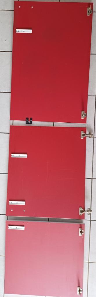 3 Ikea Faktum deuren/frontjes en paneel, rood hoogglans - afbeelding 2 3 Ikea Faktum deuren/frontjes en paneel, rood hoogglans - afbeelding 2