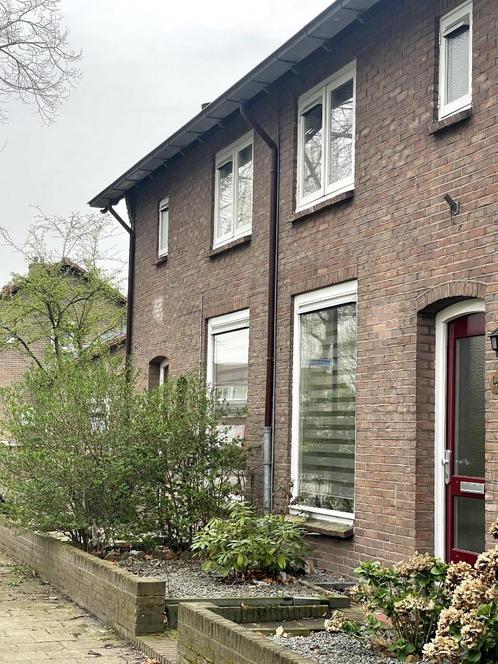 Huis te huur voor 8 maanden, Huizen en Kamers, Huizen te huur, Gelderland, Tussenwoning, Direct bij eigenaar