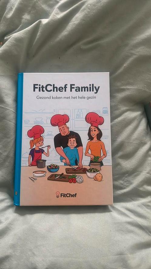 Mark van Oosterwijck - FitChef Family, Boeken, Kookboeken, Zo goed als nieuw, Gezond koken, Ophalen of Verzenden