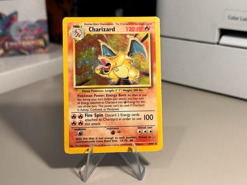 Charizard Base Holo 4/102 Pokemon kaart, Hobby en Vrije tijd, Verzamelkaartspellen | Pokémon, Gebruikt, Losse kaart, Verzenden