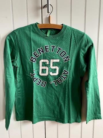 Benetton longsleeve groen met opdruk 65, maat 134-140, zgan